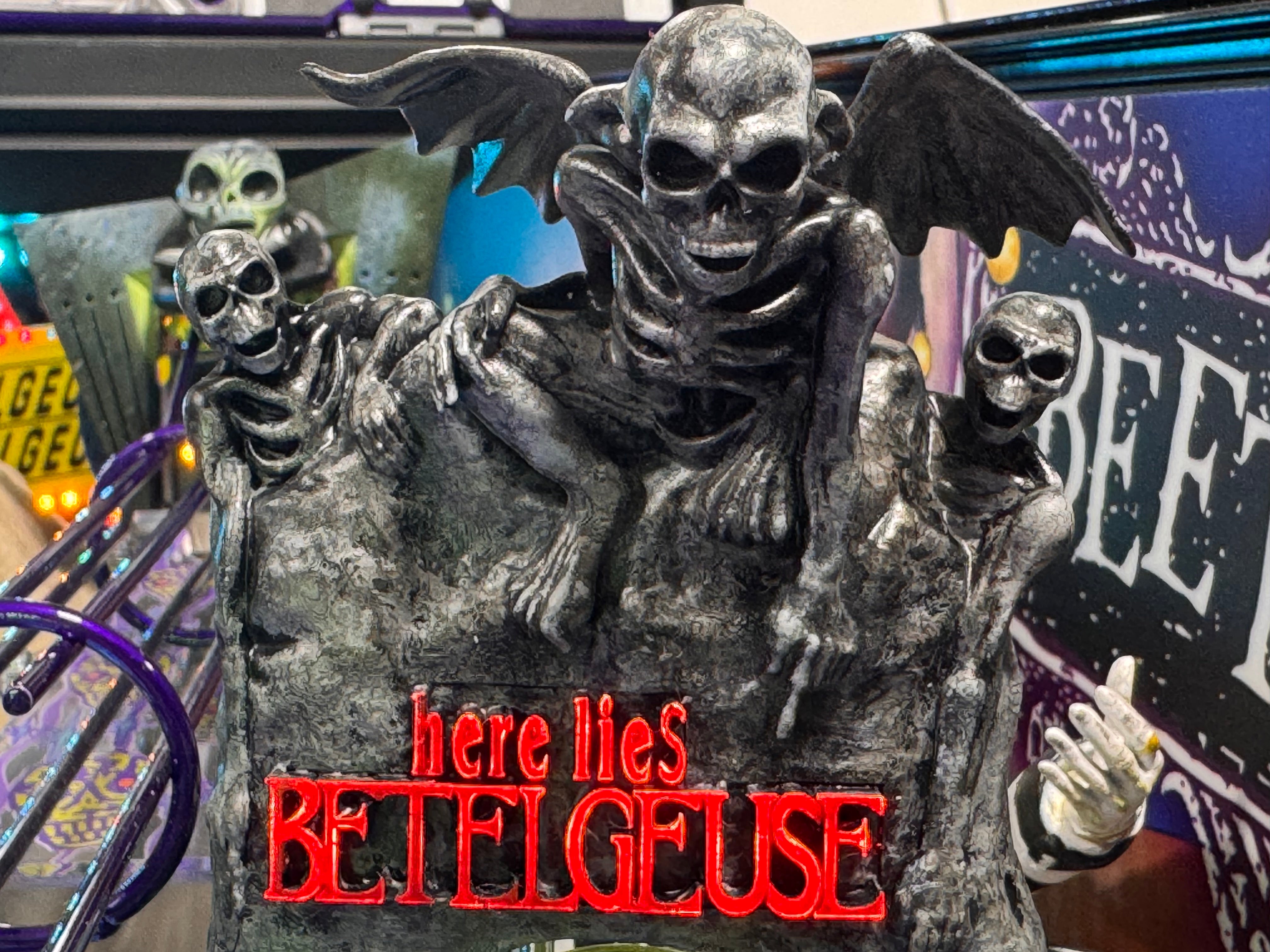 BEETLEJUICE Graveyard TOMBSTONE "here lies BETELGEUSE" in Burning Brimstone