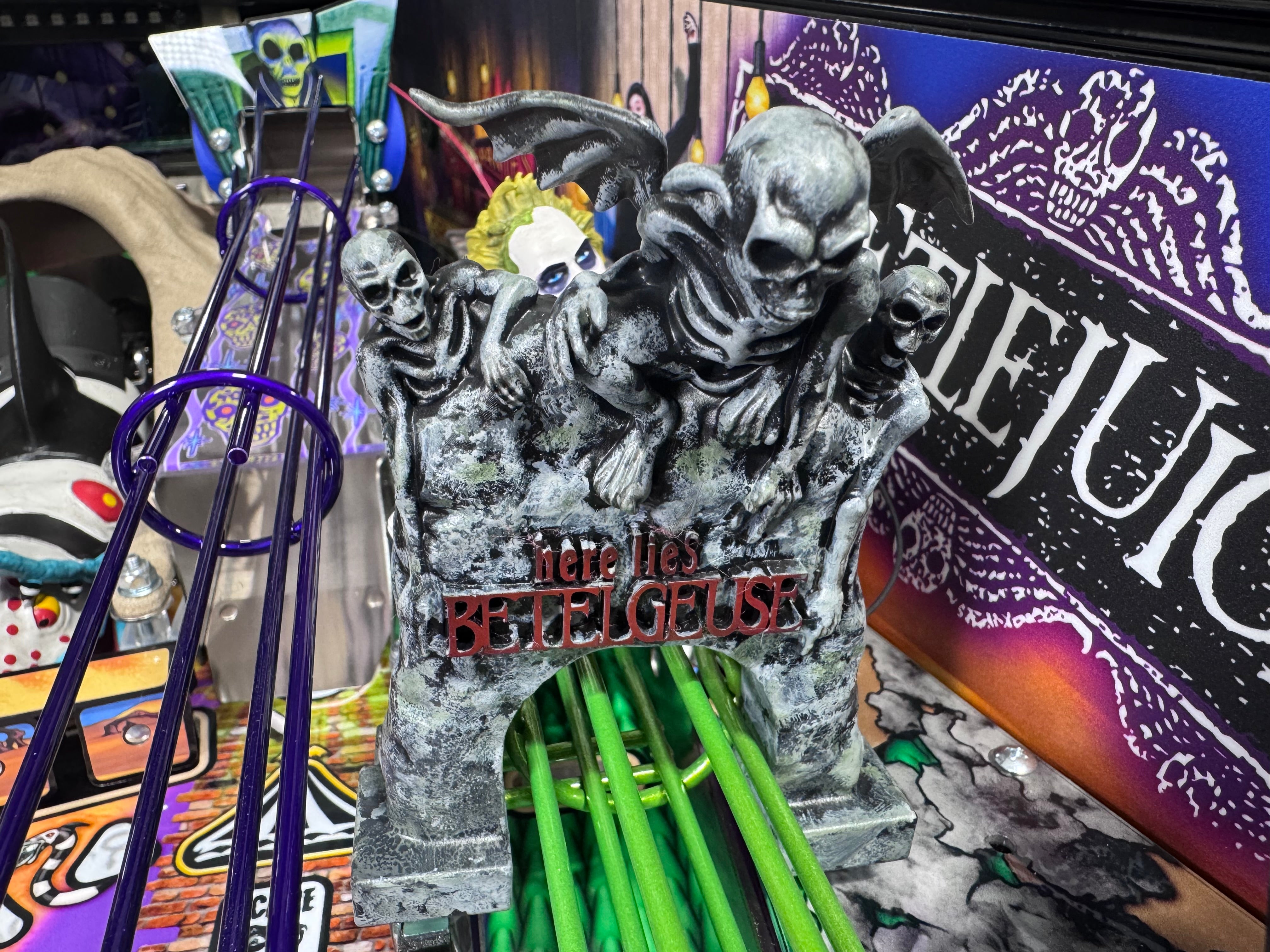 BEETLEJUICE Graveyard TOMBSTONE "here lies BETELGEUSE" in Burning Brimstone